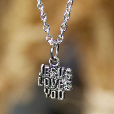 Кулон металлический на шнурке под серебро «Jesus loves you» (Иисус любит тебя)